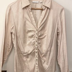 Barely worn medium stretch shirt from New York & Company .